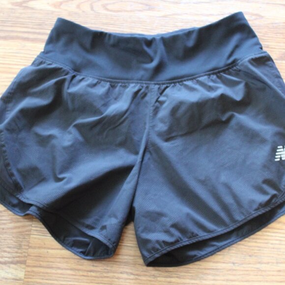 Bundle of 2 New Balance Impact Running Shorts - Picture 3 of 4